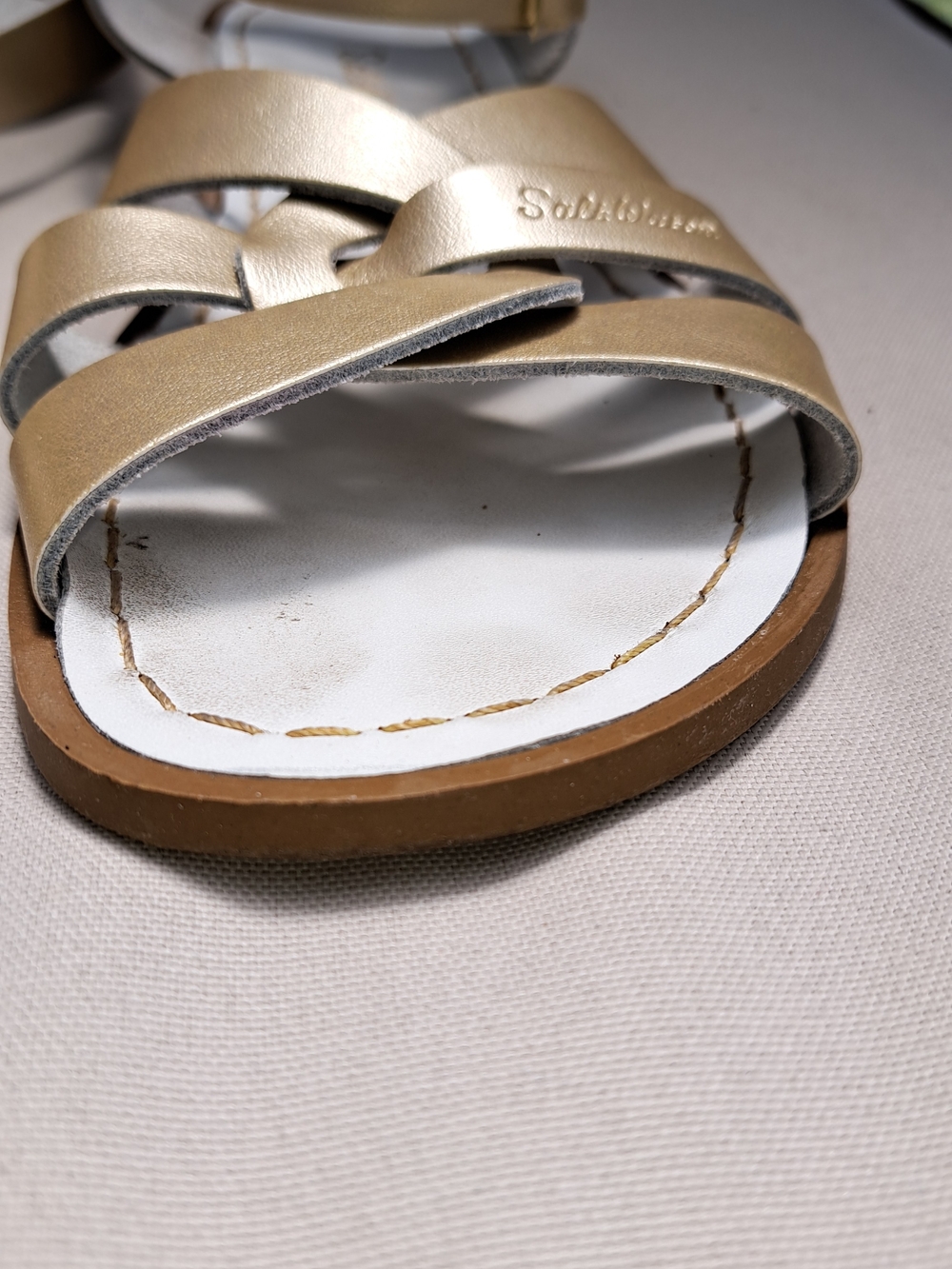 Salt Water Sandals Gold US Womens8-9 - Picture 5 of 16